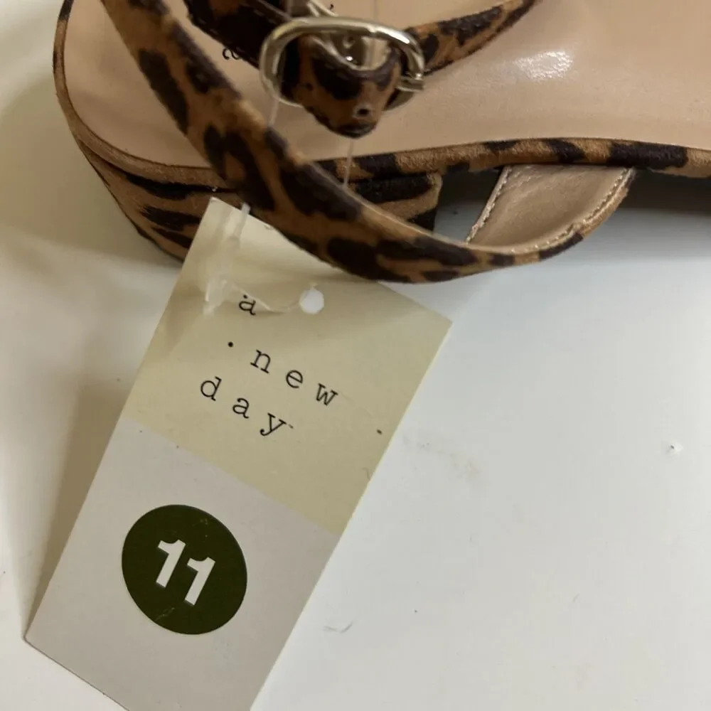 A New Day Women’s Winona Brown Leopard Print Ankle Strap Sandals FLAW - Picture 12 of 15